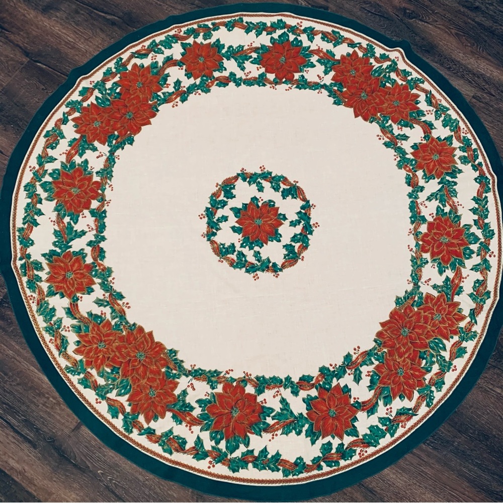 Vintage Christmas Poinsettia Round 60" Tablecloth
